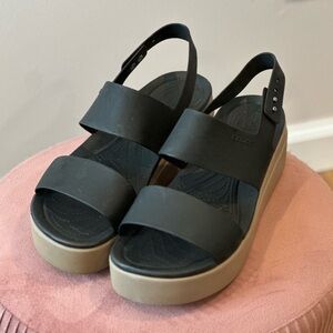 Crocs Brooklyn Low Wedge
